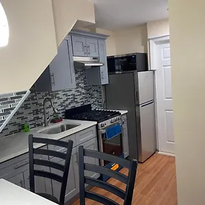 Affordable In Queens Guest house